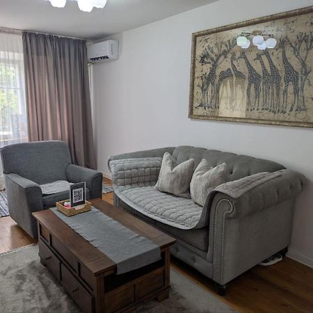Moonflower Residence 4645 ビシュケク エクステリア 写真