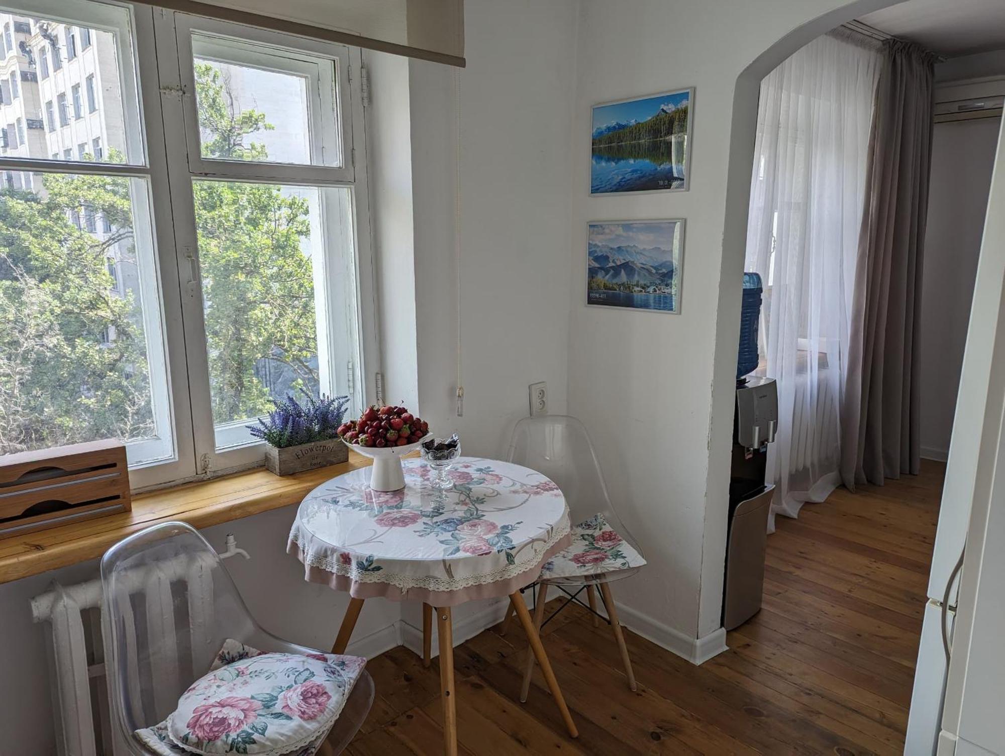 Moonflower Residence 4645 ビシュケク エクステリア 写真