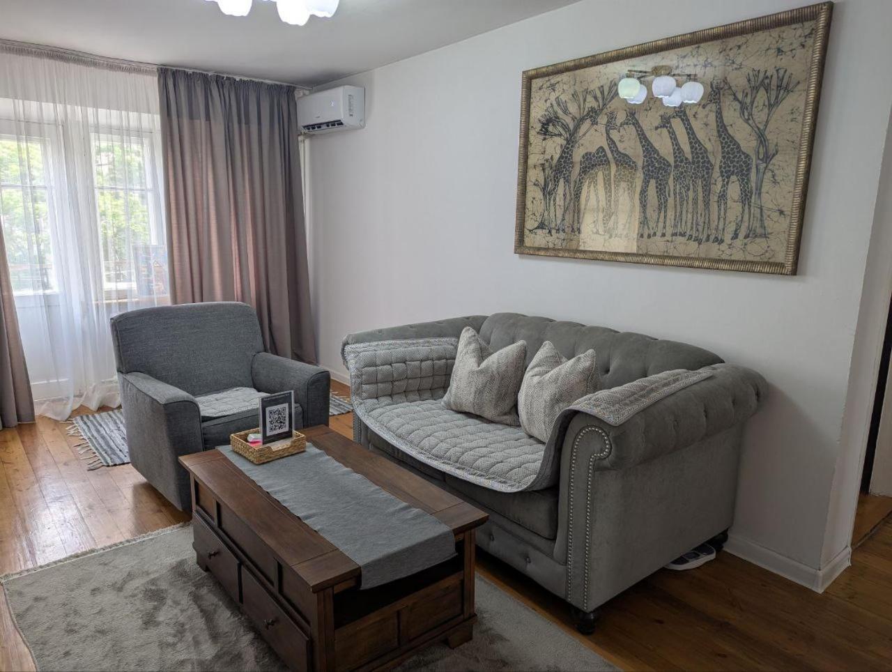 Moonflower Residence 4645 ビシュケク エクステリア 写真